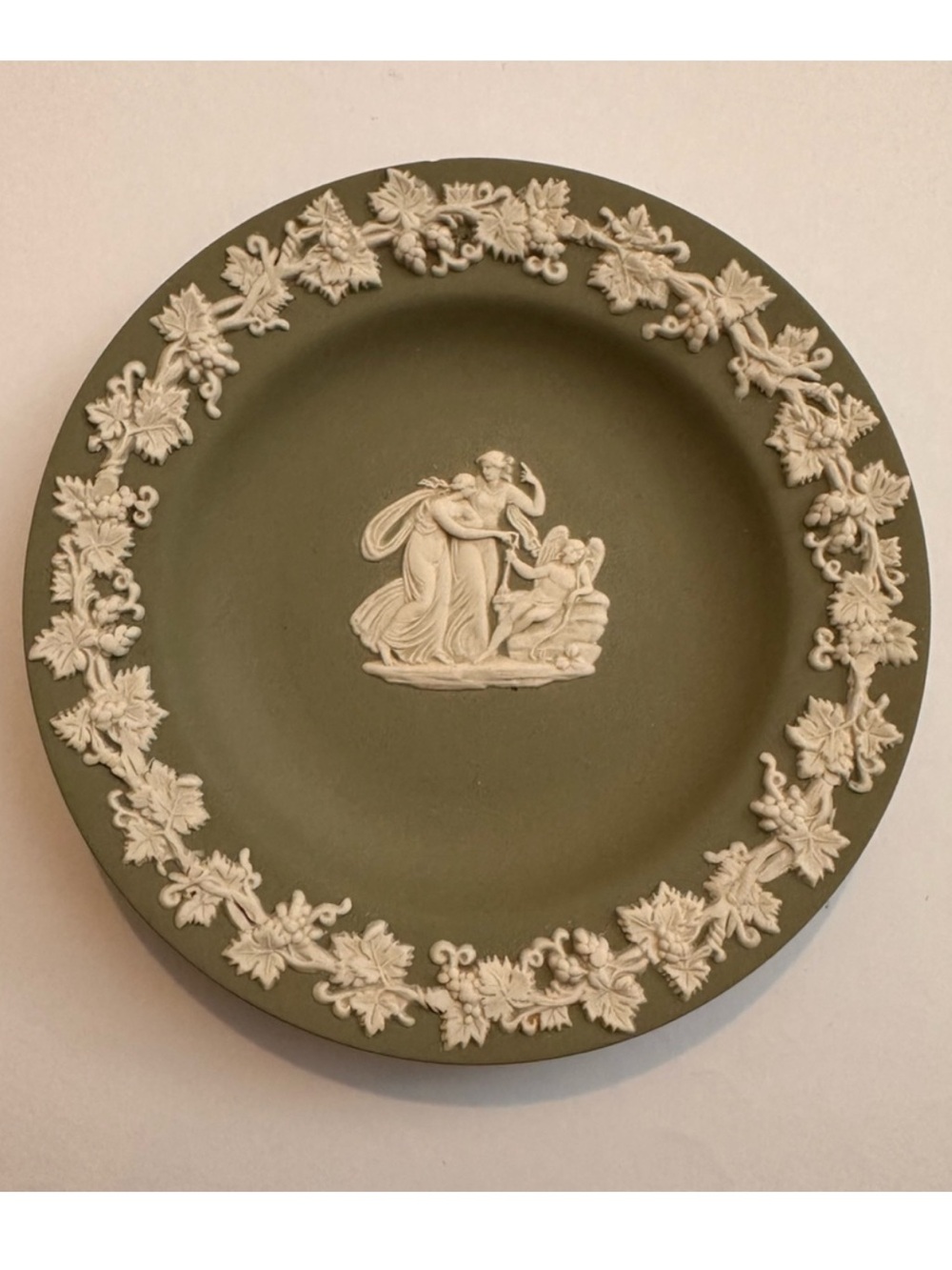 Wedgwood | Decor | Wedgwood Jasperware Trinket Plate | Celadon Cupid Asleep - Picture 5 of 5